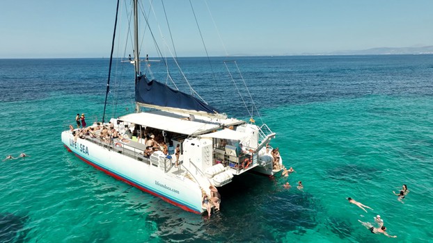 Catamaran Tour