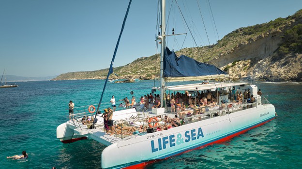 Catamaran Tour